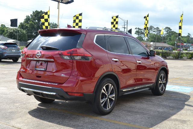 2017 Nissan Rogue SL 775740