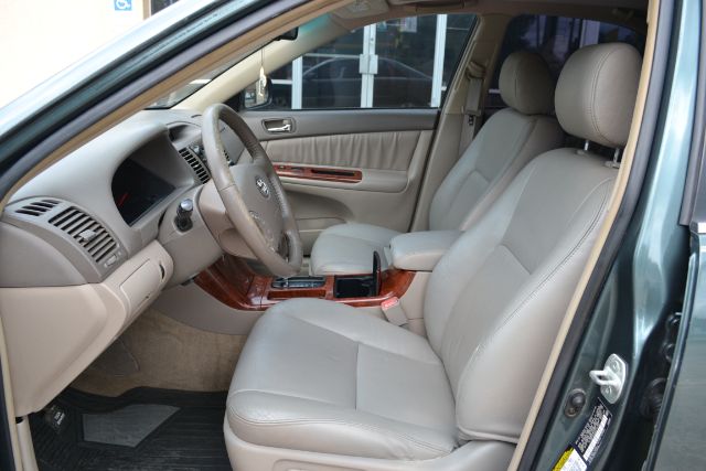2006 Toyota Camry XLE V6 114370A