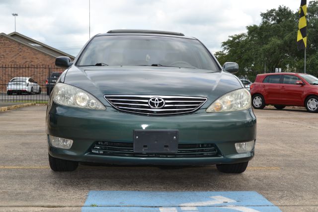 2006 Toyota Camry XLE V6 114370A