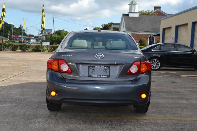 2009 Toyota Corolla LE 4-Speed AT R027099_1