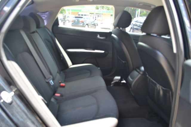 2018 Kia Optima LX - Photo 12