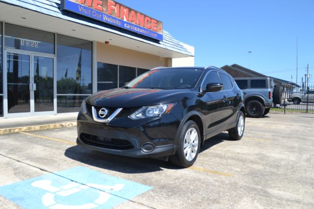 2017 Nissan Rogue Sport SV FWD's photo
