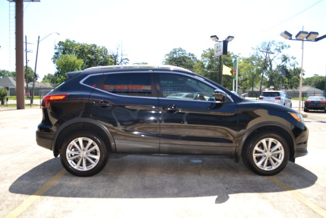 2017 Nissan Rogue Sport SV - Photo 6