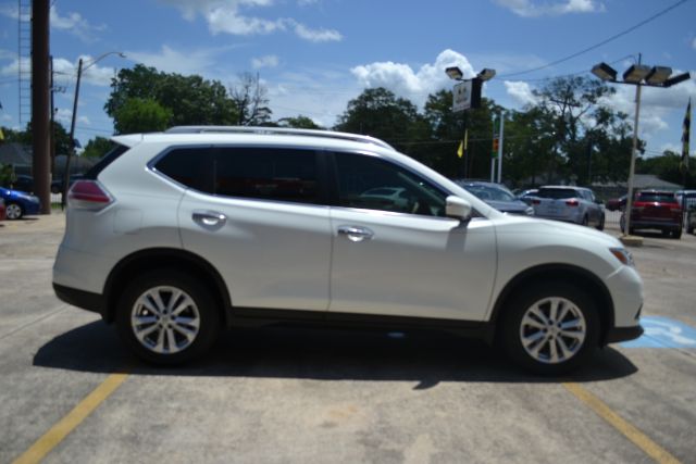 2015 Nissan Rogue SV - Photo 6