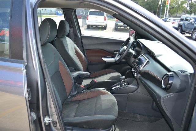 2020 Nissan Kicks SR - Photo 13