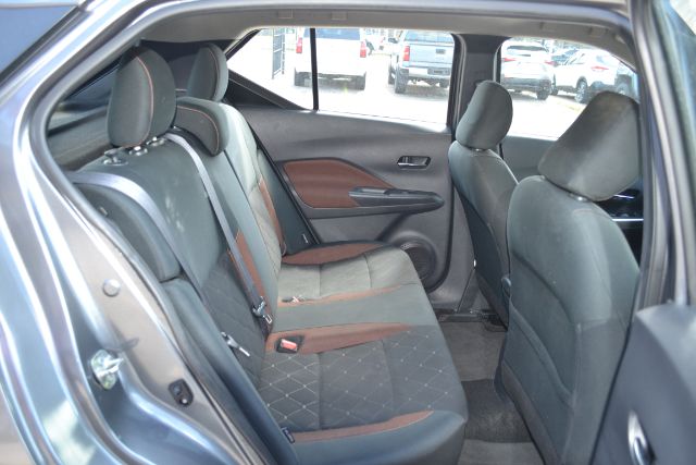 2020 Nissan Kicks SR - Photo 12